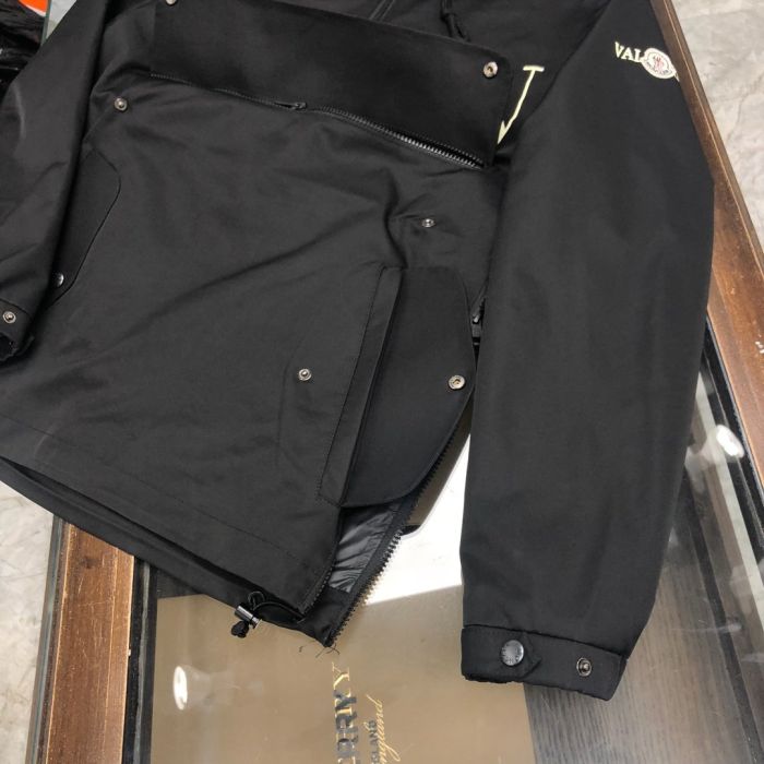 Mengkou & Valentino, counters original spring jackets and windbreakers, light and comfortable 🌹High-level orders, high-standard customization 　 windproof, waterproof, fabric, upper body is very stylish 🍃popular letter design, trendy men's heart!