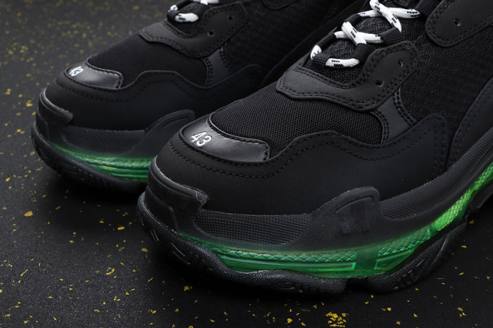 Triple S Classics DA96