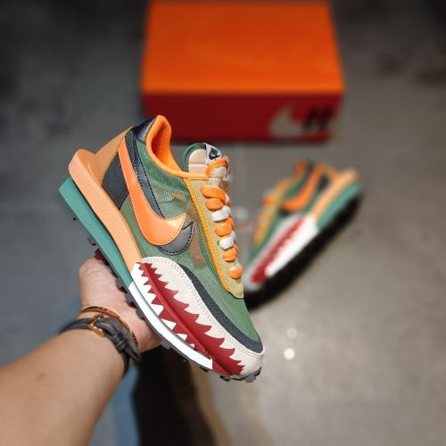 Bape x sacai x Nike tripartite color shoes