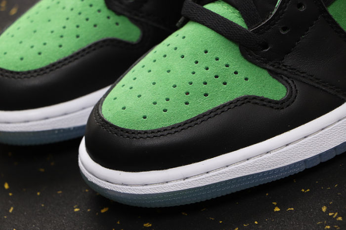 AJ 1 High Retro Classics Shoes CK6637-002
