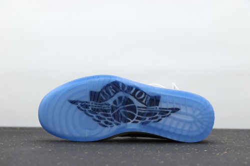 AJ 1 Low Retro Classics Shoes 553668-998