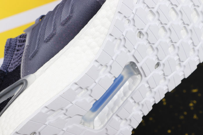 UltraBOOST 19