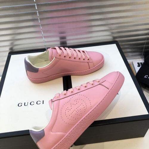 Gucci pink board shoes