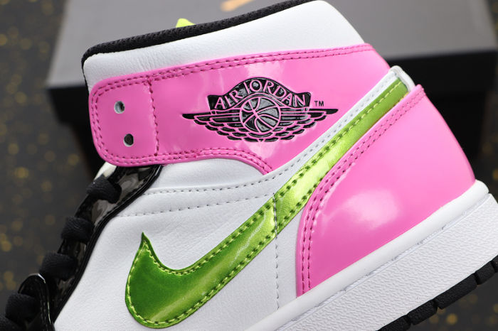 AJ 1 Mid Retro Classics Shoes CZ9834-100