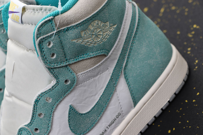 AJ 1 High Retro Classics Shoes 555088-311