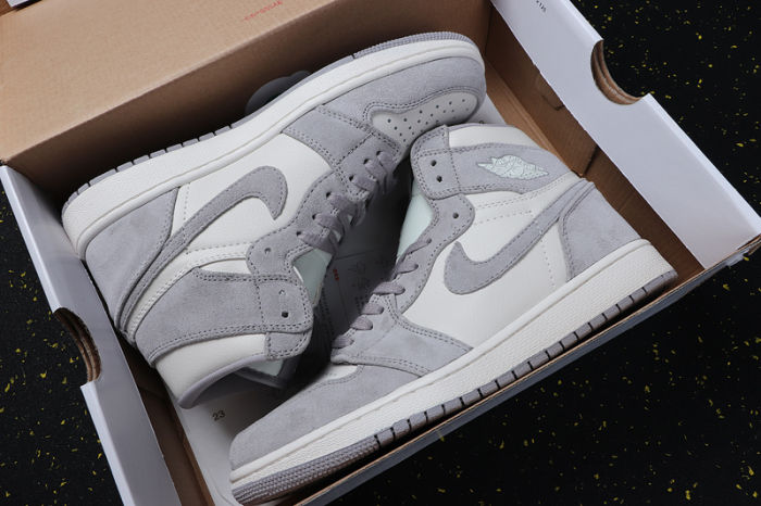 AJ 1 High Retro Classics Shoes AH7389-001