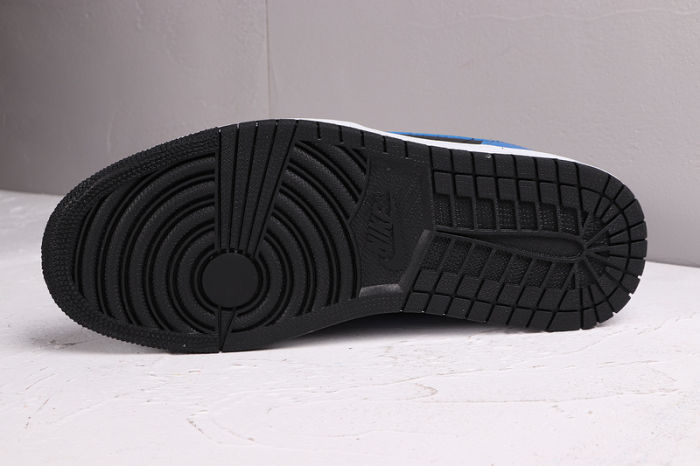 AJ 1 Mid Retro Classics Shoes 554724-048