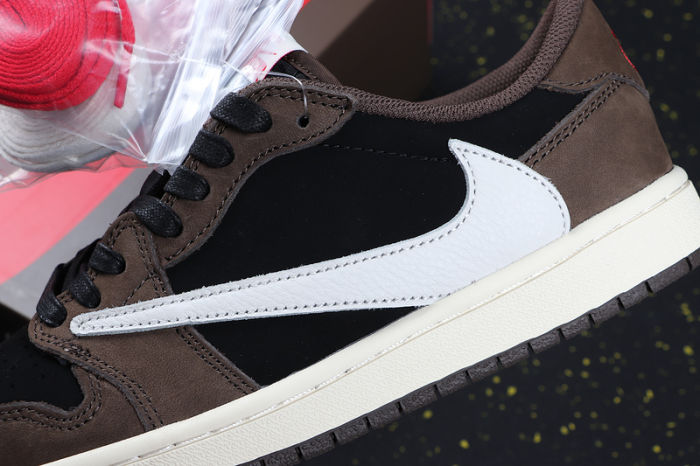 AJ 1 Low Retro Classics Shoes Travis Scott