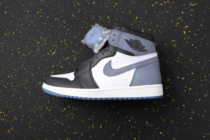 AJ 1 High Retro Classics Shoes 555088-115