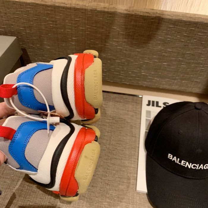 Balenciaga triple-s dad shoes