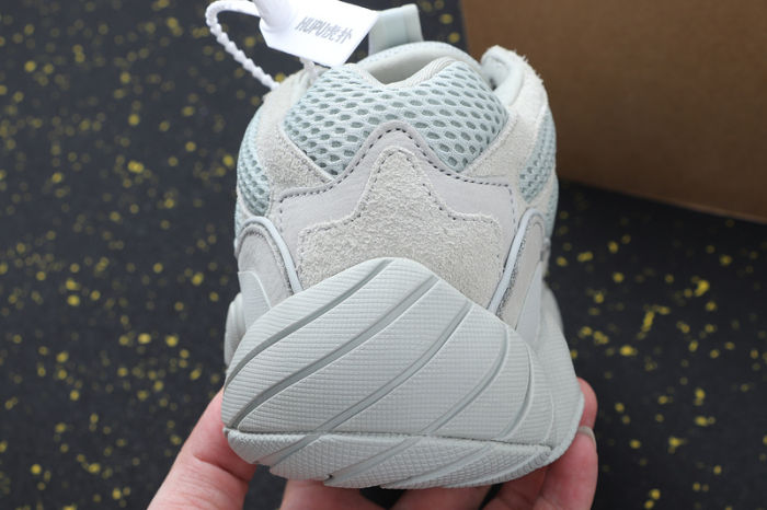 YEEZY BOOST 500