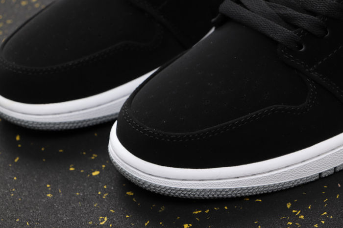 AJ 1 Mid Retro Classics Shoes 554724-065