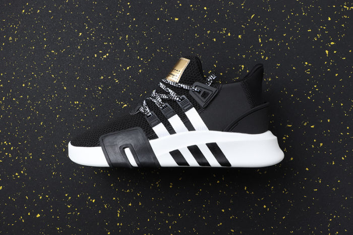 EQT Back ADV