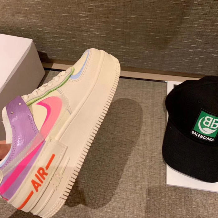 Nike AF1 sage low LX stitching and deconstructing women's low top air force one board shoe