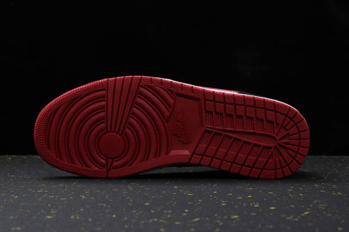 AJ 1 Mid Retro Classics Shoes 852542-061
