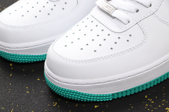 AIR FORCE 1 '07 LE