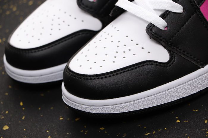 AJ 1 Low Retro Classics Shoes CW5564-001