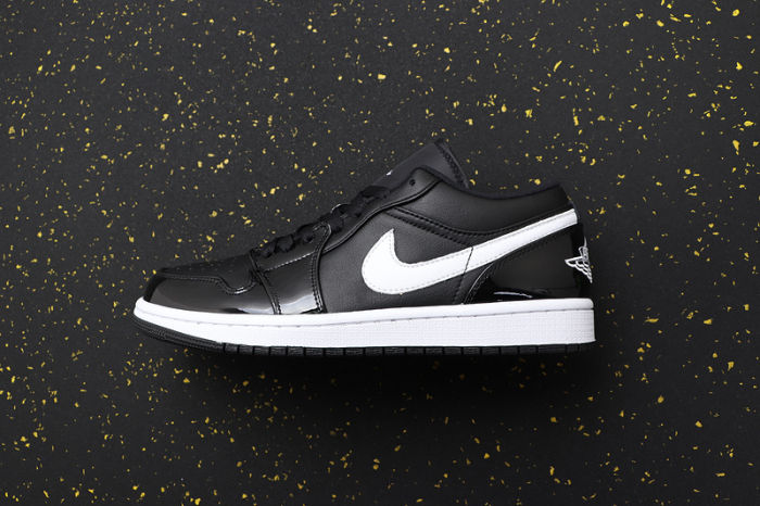 AJ 1 Low Retro Classics Shoes 553560-002