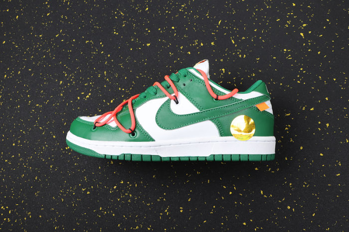 SB Dunk Classics