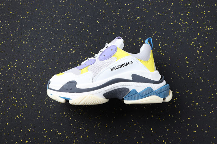 Triple S Classics 4303