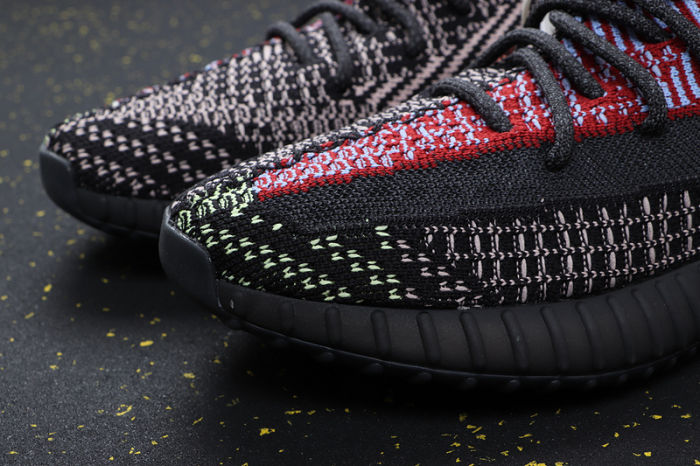 YEEZY BOOST 350 V2