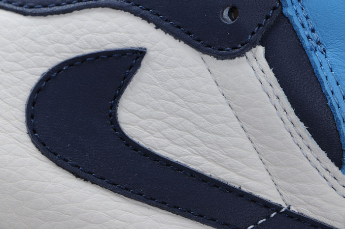 AJ 1 High Retro Classics Shoes 555088-140
