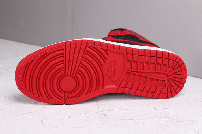 AJ 1 High Retro Classics Shoes 861428-061