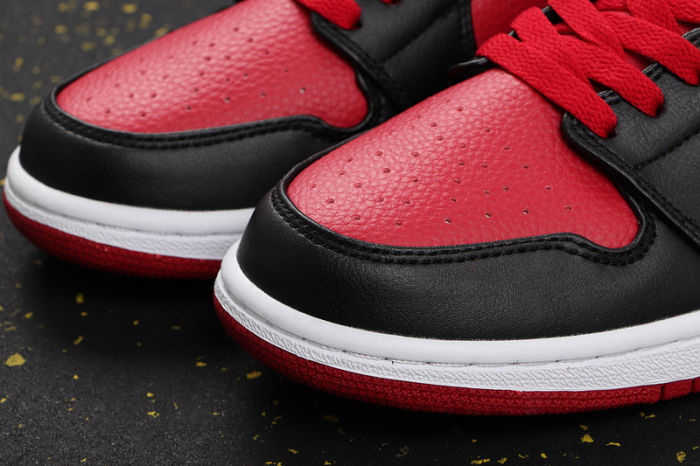 AJ 1 Low Retro Classics Shoes 553558-610