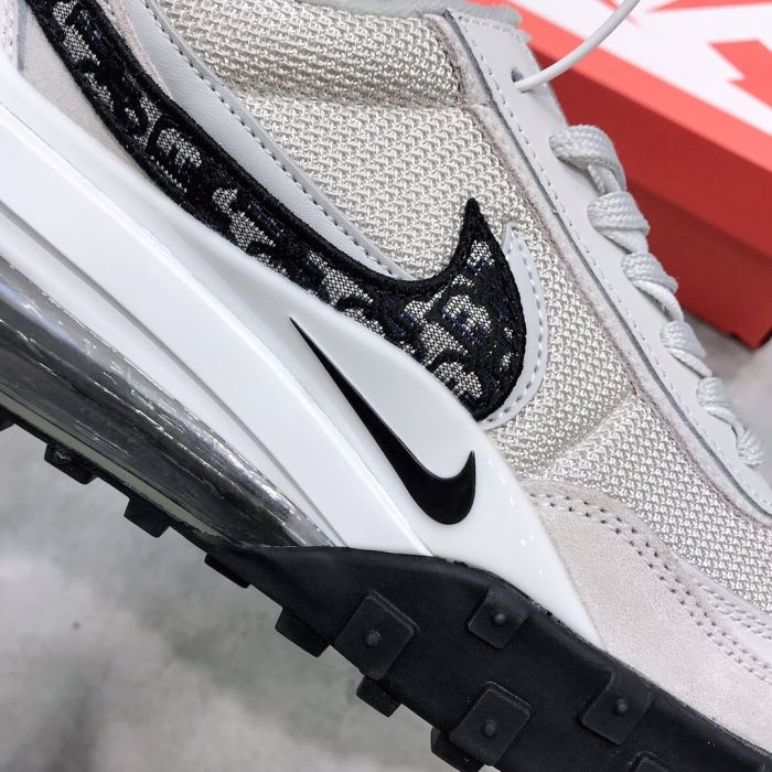 Nike ldwaffle sacai abrasion resistant and cushioned leisure sports running shoe
