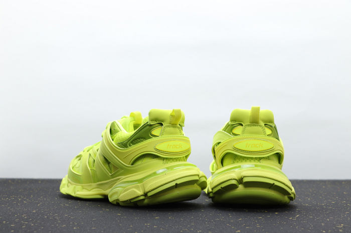Track 3.0 Classics W1GB72014