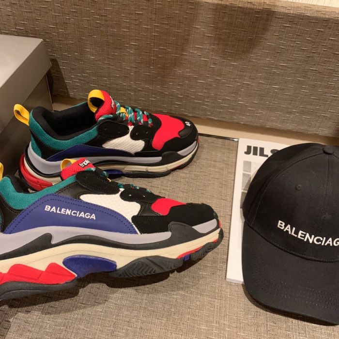 Balenciaga triple-s dad shoes