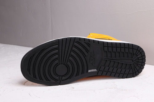 AJ 1 Mid Retro Classics Shoes 554724-700