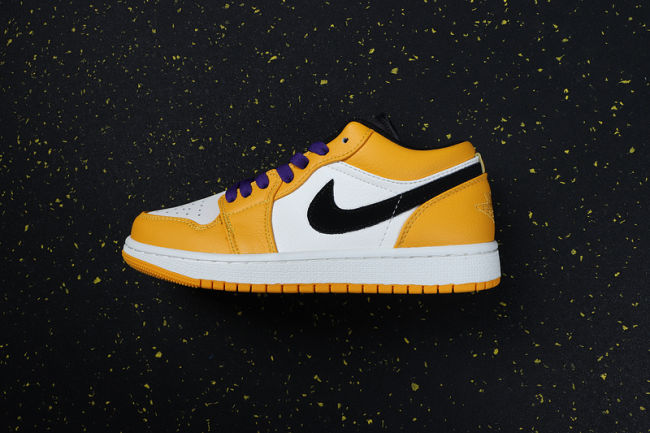 AJ 1 Low Retro Classics Shoes 553558-700