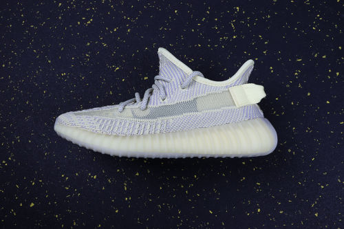 YEEZY BOOST 350 V2