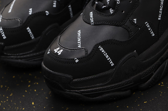 Triple S 3.0