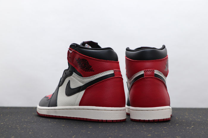 AJ 1 High Retro Classics Shoes 555088-610