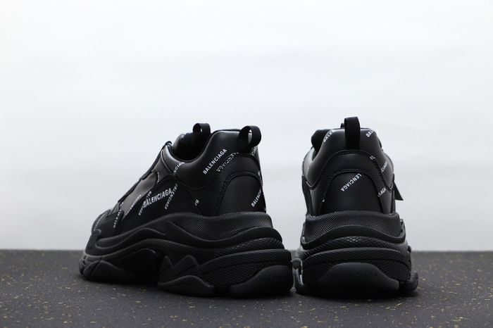 Triple S 3.0