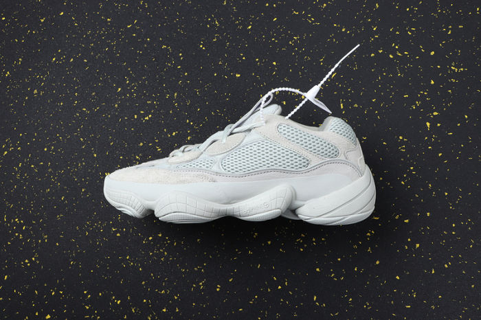 YEEZY BOOST 500