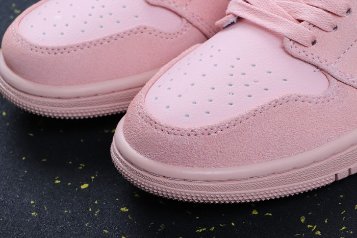 Women's AJ 1 Low Retro Classics Shoes CJ9216-676