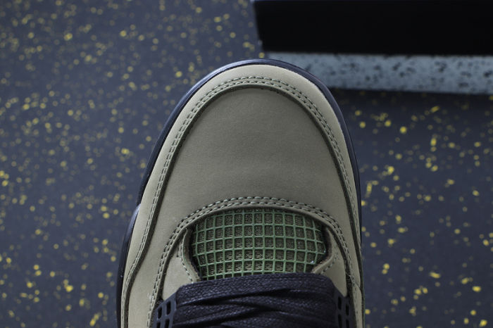 AJ4 Retro Classics Shoes JBM351