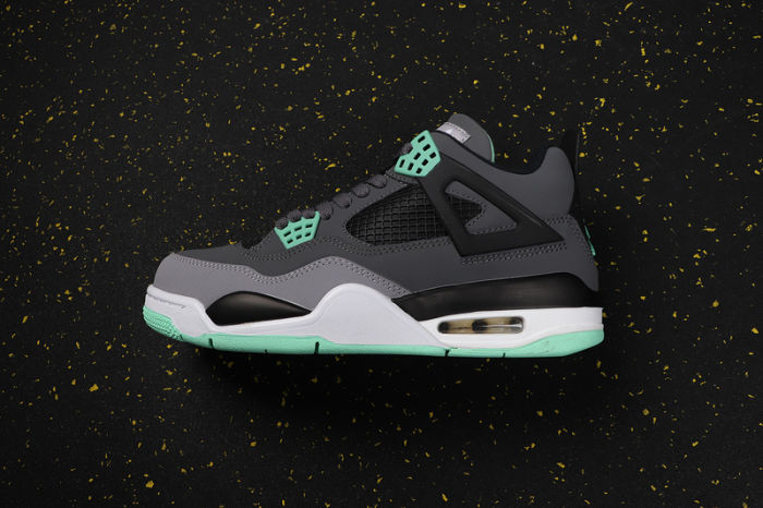 AJ4 Retro Classics Shoes 308497-033
