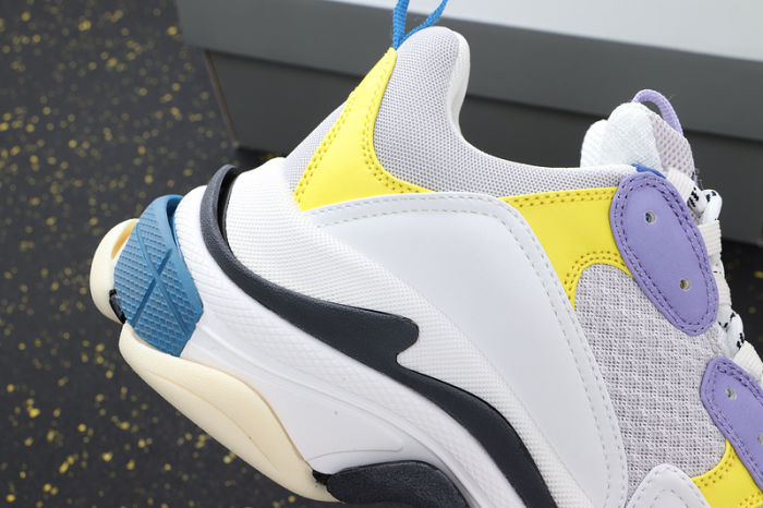 Triple S Classics 4303