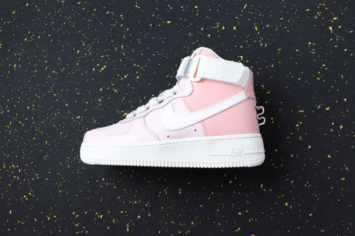 WMNS Air Force 1 Hi UT