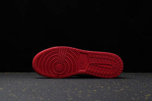 AJ 1 Mid Retro Classics Shoes 554724-057