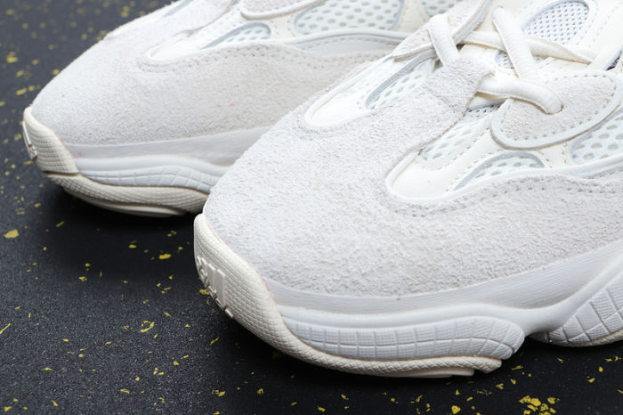 YEEZY BOOST 500