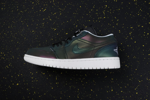AJ 1 Low Retro Classics Shoe Low Black Toe
