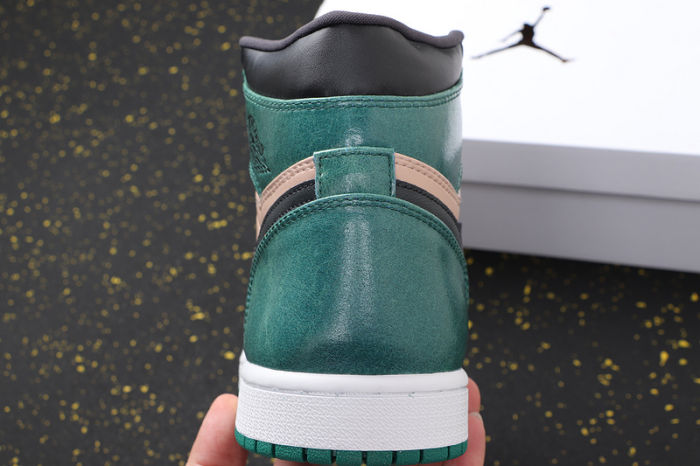 AJ 1 Mid Retro Classics Shoes AH7389-203