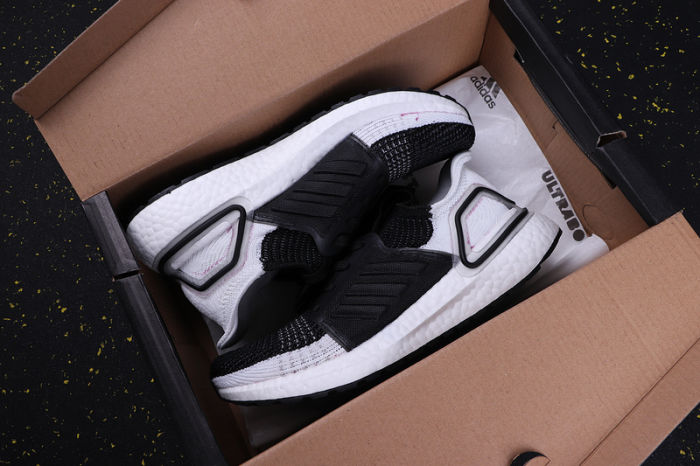 UltraBOOST 19