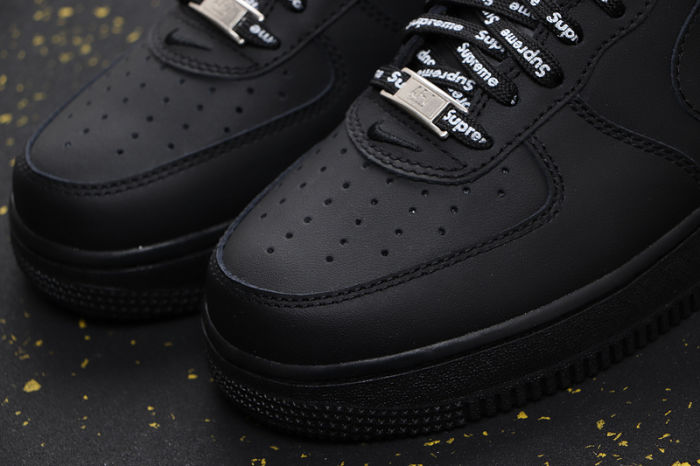Supreme x Air Force 1 '07