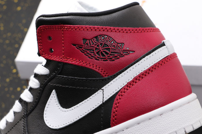 AJ 1 Mid Retro Classics Shoes BQ6472-016